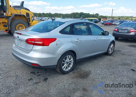 2015 Ford Focus Se z USA, uszkodzony, nr VIN 1FADP3F26FL325448